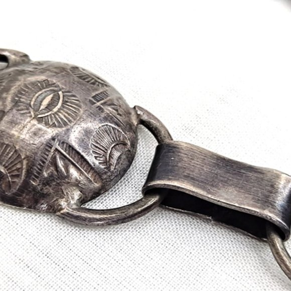 VINTAGE ~ AUTHENTIC CONCHO BELT ~ TEPEES & SUNBURSTS ~ 44.5" ~ OLD PAWN SILVER - Picture 8 of 14